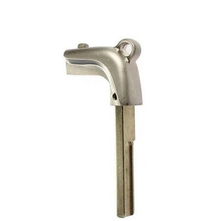 2007–2015 Lexus Emergency Key Blade | Single-Sided LX80 80K Series – Aftermarket