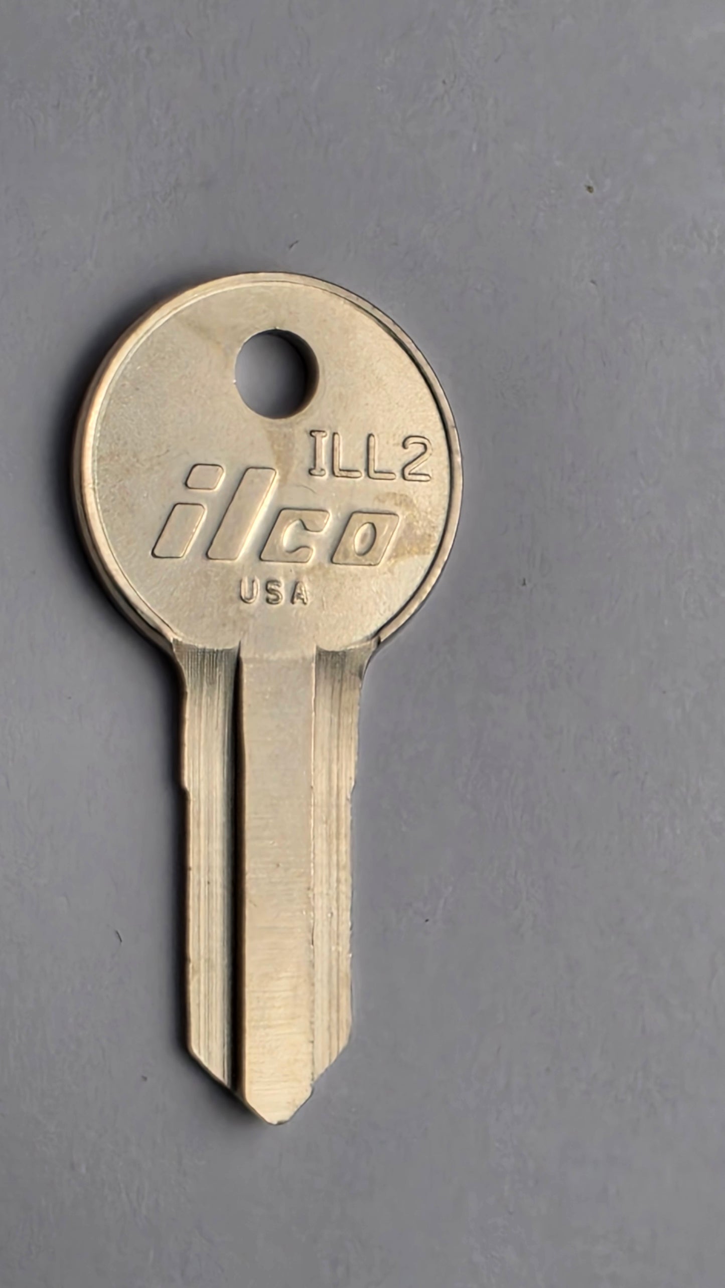 ILL2 Padlock Key Blank – 10/Pack ILCO – Durable & Reliable for Key Duplication
