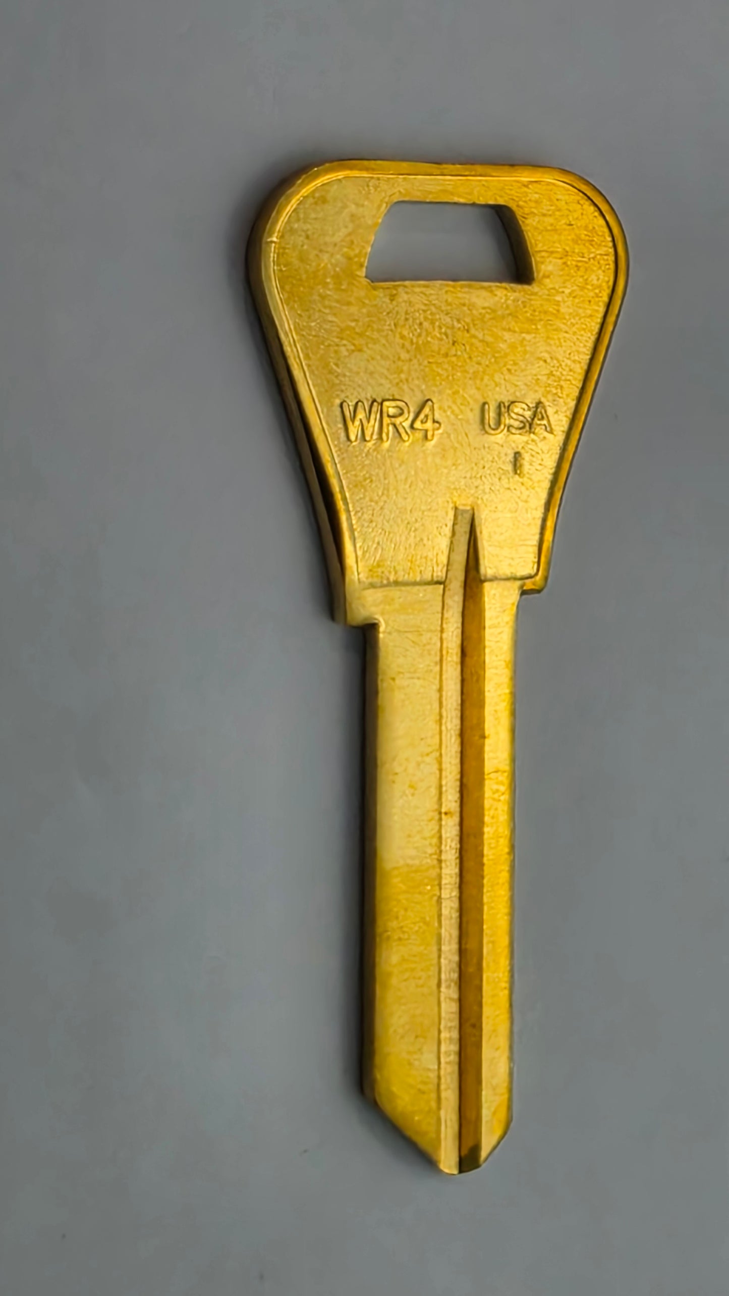 WR4-BR Lockgenics Key Blanks – 50 Pack – High-Quality Brass Key Blanks for Residential & Commercial Use (5 Pin, Weiser WR4 Keyway)