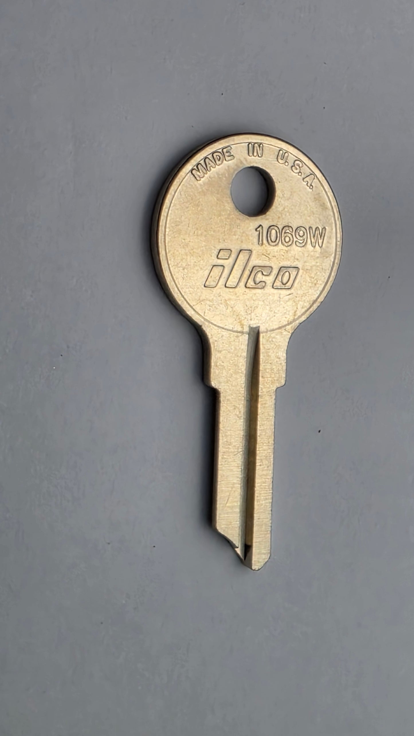 1069W / RO9 Key Blanks for Residential & Commercial Keys - 10/Pack - ILCO