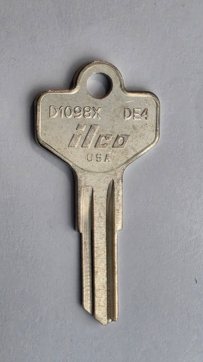 DE4 / D1098X Key Blanks – 10 Pack | Residential &amp; Commercial Keyway | ILCO Brass Keys