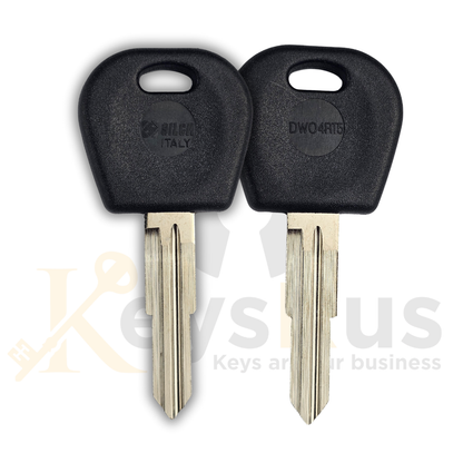 DWO4RT5 1998-2002 Daewoo Nubira Key blank
