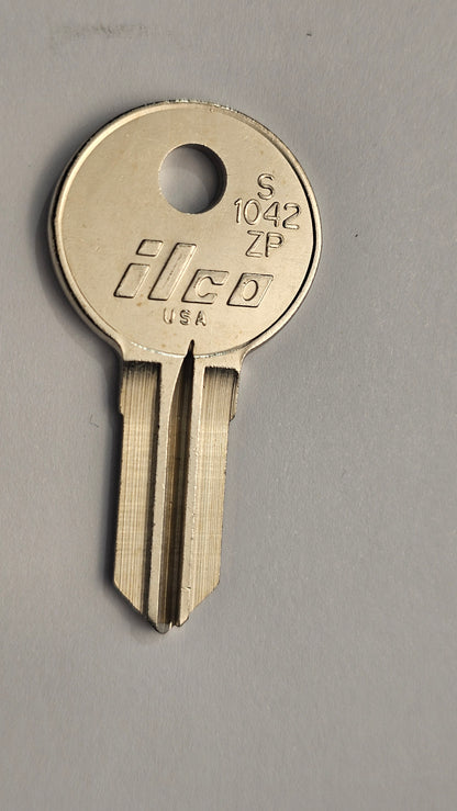 ILCO S1042ZP Toolbox Key Blank – Nickel Plated Brass – Fits Globe Wernicke, Illinois, Lehigh, Meilink 10 Pack