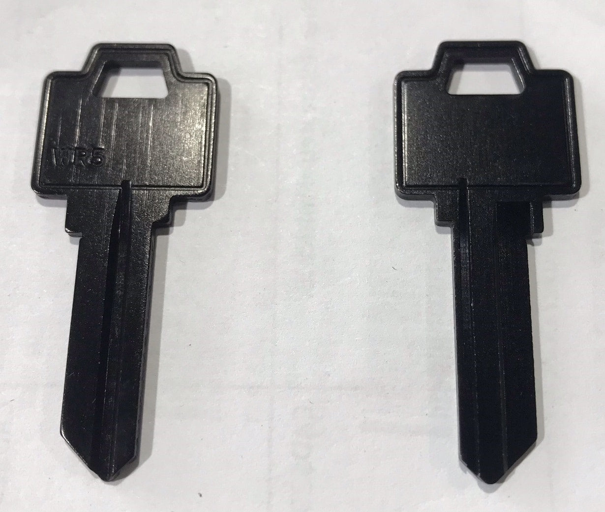 WR5 Aluminum Black Key Blanks – 50/Pack | Durable & Lightweight