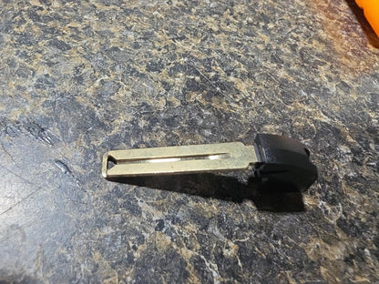 Slotted emergency key blade included with LockGenics LT20-04-compatible shell